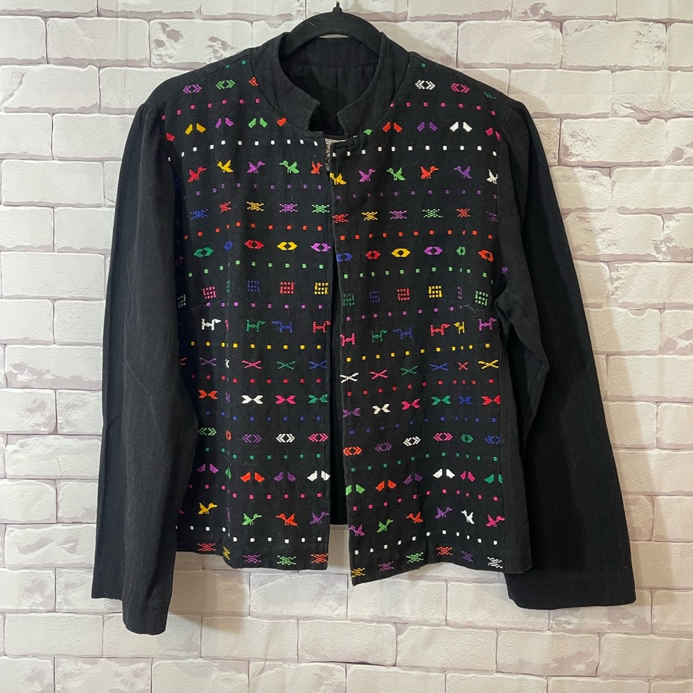 Vintage Jacket Womens M  Black Geometric Embroidered‎ Cropped Southwest Boho
